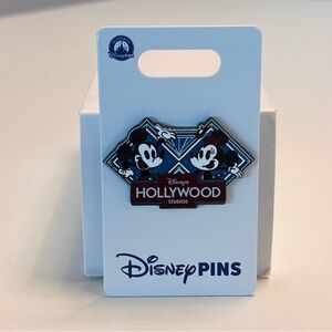2025 Disney Parks Walt Disney World Hollywood Studios Mickey & Minnie OE Pin